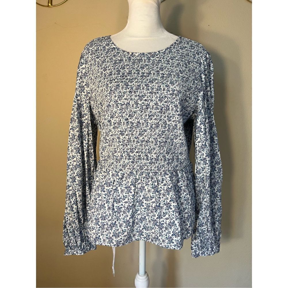 Universal Thread White Blue Floral Peasant Blouse Medium